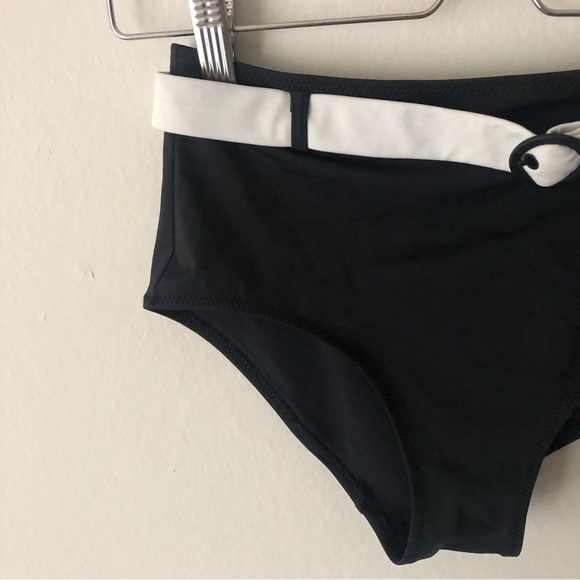 Solid & Striped The Quinn Belted Bikini Bottom - Black XS - Picture 3 of 8